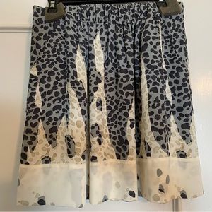 Cabi medium short skirt animal print inspired. Never worn. Elastic waist.